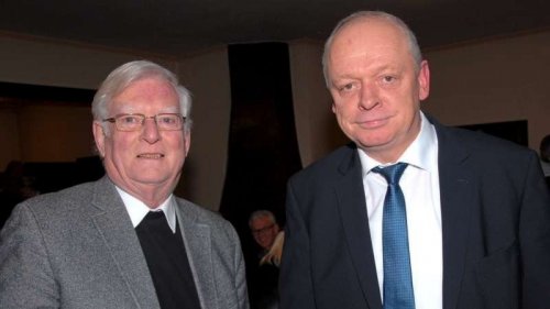 Pfarrer i. R. Joachim Kern und Bürgermeister Karl-Heinz Schöttmer