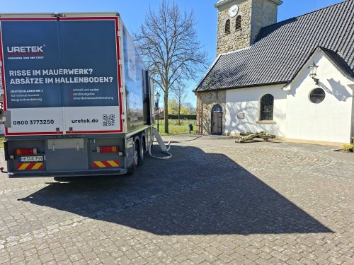 Arbeiten in der Kirche Venhaus