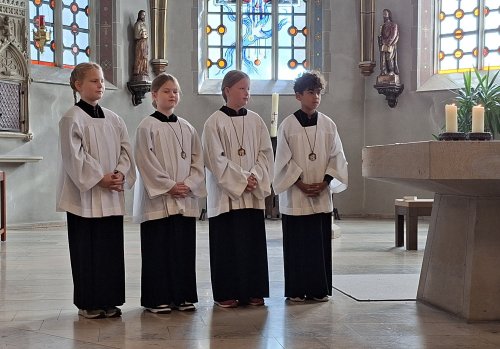 Neue Messdiener in Lünne