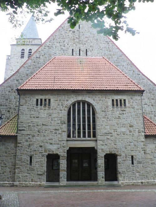 Das Kirchenportal der St. Ludgerus Kirche Schapen